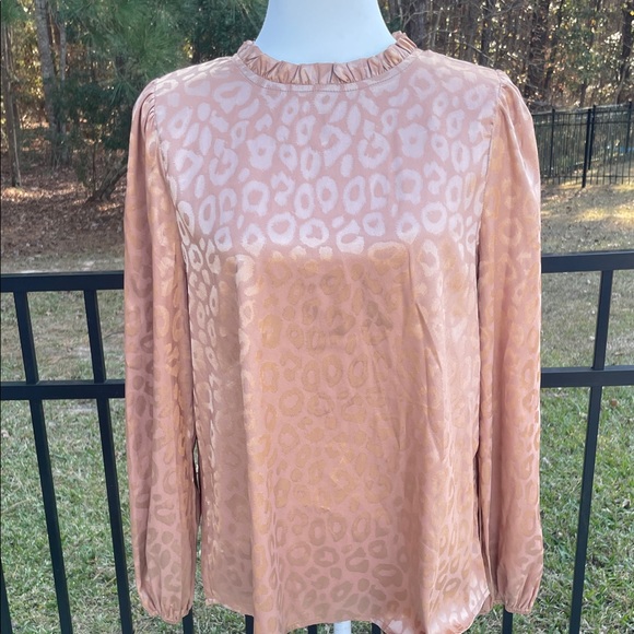 Savanna Jane Metallic Leopard Print Blouse in Coral/Copper Toned - Picture 9 of 10